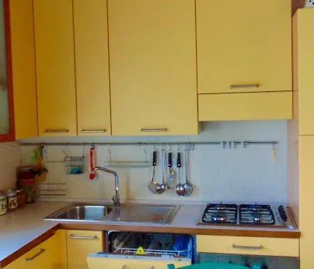 N206 - Numana, Trilocale In Con Piscina نومانا